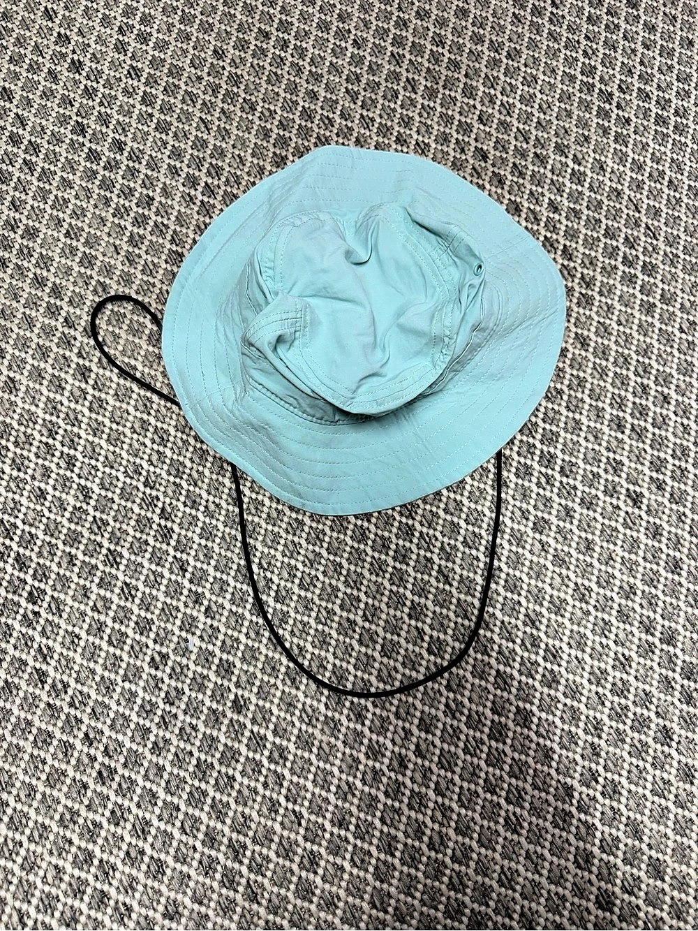 Tna Drawcord Bucket Hat in Blue X/S-B